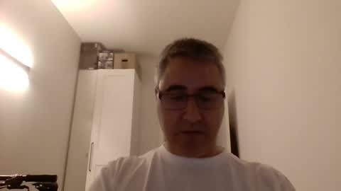 Snapshot of themohican chatting on 03-09-26, 06:12 Themohican online show from 03-09-26, 06:12