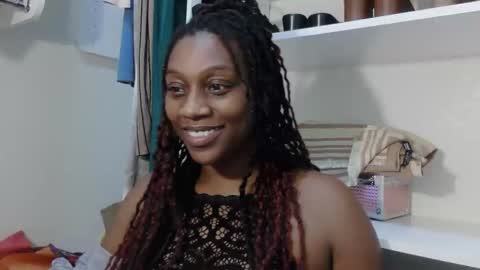 Snapshot of thenaturalgoddess chatting on 11-21-25, 07:45 TheNaturalGoddess online show from 11-21-25, 07:45