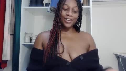 Snapshot of thenaturalgoddess chatting on 12-04-25, 05:43 TheNaturalGoddess online show from 12-04-25, 05:43