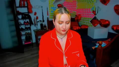 Snapshot of thenaughtygf chatting on 02-26-26, 10:53 thenaughtygf online show from 02-26-26, 10:53