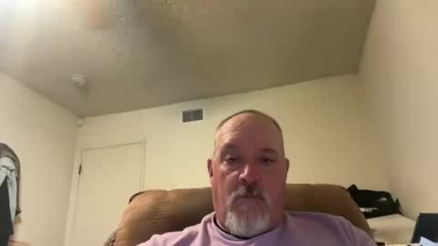 Snapshot of thenewganon chatting on 06-04-26, 03:12 thenewganon online show from 06-04-26, 03:12