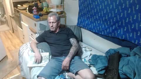 theoneyouwanttwofuck online show from 03-11-25, 04:21