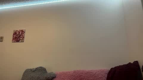 Astrid online show from 06-03-26, 12:46