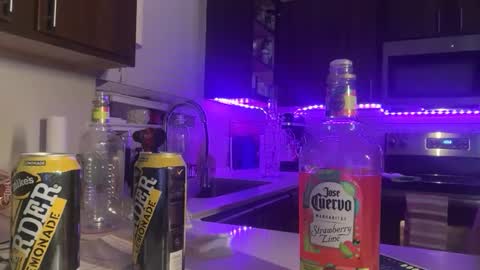 theonlylunaa online show from 04-19-26, 04:56