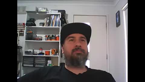aussiebeard online show from 10-14-25, 04:02