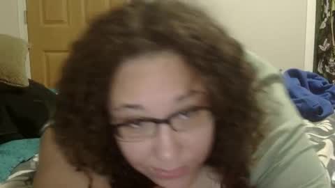 Snapshot of theplayfulbbw chatting on 11-17-25, 03:23 Amelia online show from 11-17-25, 03:23