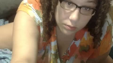 Snapshot of theplayfulbbw chatting on 01-15-26, 04:39 Amelia online show from 01-15-26, 04:39