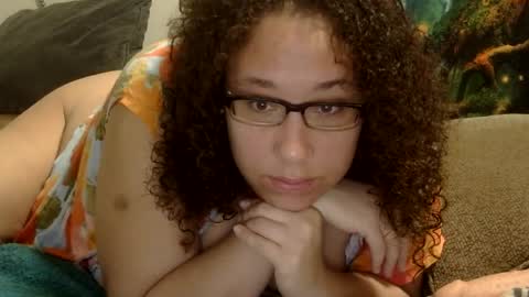 Amelia online show from 05-18-26, 12:51