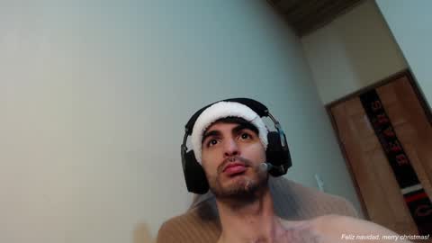 Santiago Enrique online show from 12-26-24, 05:37