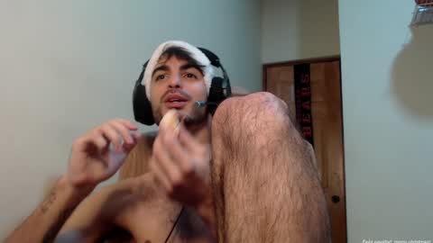 Santiago Enrique online show from 12-31-24, 04:49