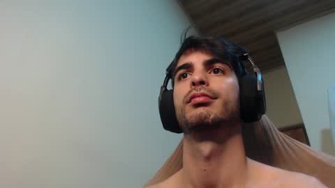 Santiago Enrique online show from 01-22-25, 03:52