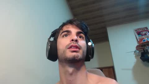 Santiago Enrique online show from 02-19-25, 05:38