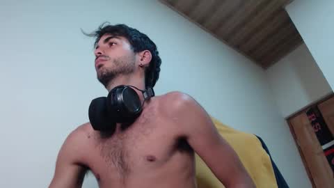 Santiago Enrique online show from 03-02-26, 05:52