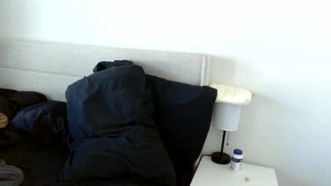 Snapshot of therealkingyoshi chatting on 11-23-25, 05:13 Yoshi online show from 11-23-25, 05:13