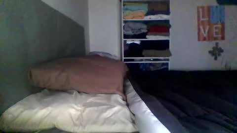 Snapshot of therealprimitive chatting on 09-23-25, 01:36 therealprimitive online show from 09-23-25, 01:36