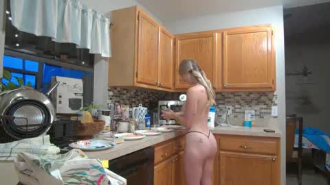 therosiecheeks online show from 05-29-26, 12:19