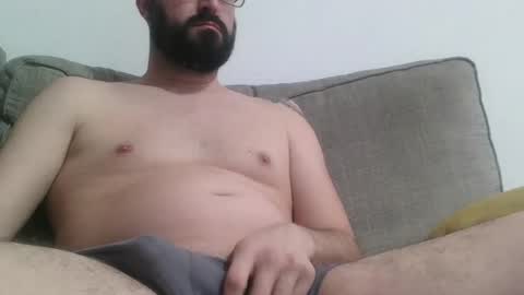 Snapshot of thesaint84 chatting on 01-10-25, 10:25 Saint online show from 01-10-25, 10:25