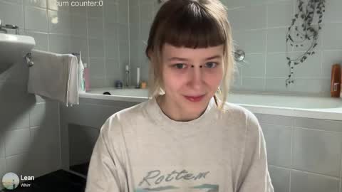 Snapshot of thesearchofgod chatting on 02-05-26, 01:38 LISA online show from 02-05-26, 01:38