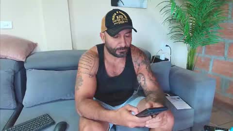 Snapshot of thestraightroom chatting on 03-13-26, 12:12 thestraightroom online show from 03-13-26, 12:12