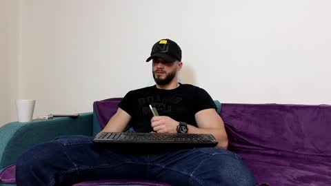 Snapshot of thetopalex chatting on 12-11-24, 03:45 TheTopAlex online show from 12-11-24, 03:45