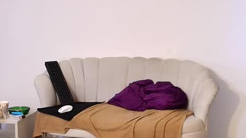 Snapshot of thetopalex chatting on 11-16-25, 05:35 TheTopAlex online show from 11-16-25, 05:35