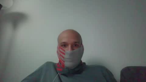 Snapshot of thetubedscarfguy chatting on 02-12-26, 07:36 Scarf guy online show from 02-12-26, 07:36