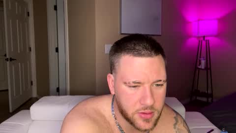 Snapshot of theviberoom chatting on 10-01-25, 05:41 The Vibe Room online show from 10-01-25, 05:41