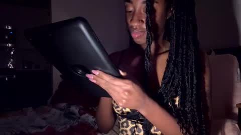 Snapshot of thevixensapphire chatting on 01-13-26, 10:26 Sapphire the Vixen online show from 01-13-26, 10:26