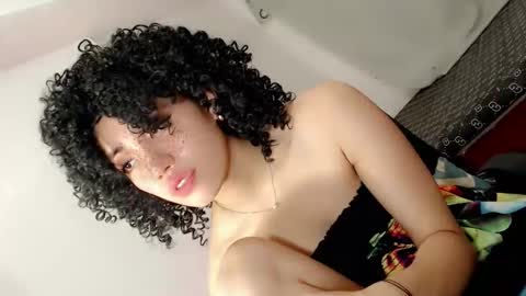 Snapshot of thewhoremistress05 chatting on 03-03-25, 10:17 stella online show from 03-03-25, 10:17