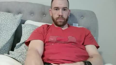 Snapshot of thewiggler32 chatting on 03-27-26, 01:33 thewiggler32 online show from 03-27-26, 01:33