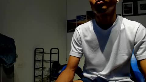 Snapshot of thiago_2004 chatting on 09-12-25, 08:20 thiago_2004 online show from 09-12-25, 08:20