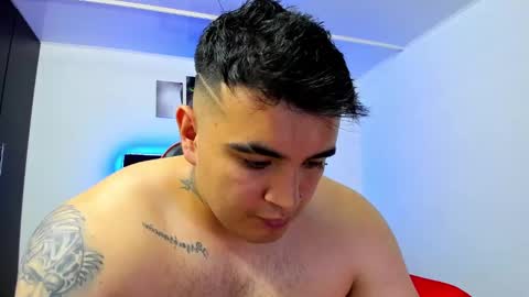 Snapshot of thiago_cp01 chatting on 03-06-25, 08:52 Thiago online show from 03-06-25, 08:52