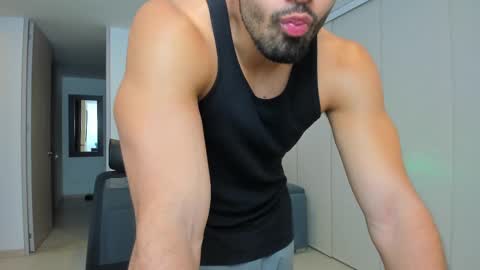 thiago_driussi online show from 03-05-25, 12:38