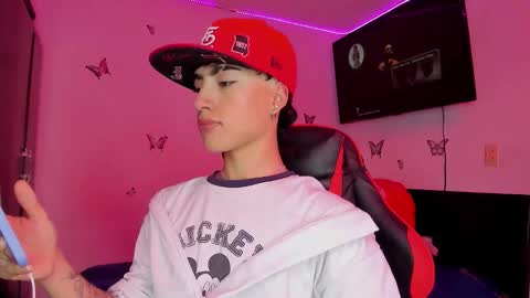 Snapshot of thiago_dv chatting on 11-13-25, 11:42 Thiago online show from 11-13-25, 11:42