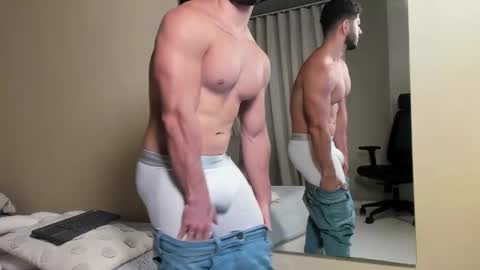 Snapshot of thiago_moretti chatting on 01-16-26, 03:49 THIAGO online show from 01-16-26, 03:49