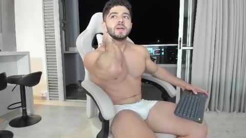 THIAGO online show from 06-17-26, 03:09