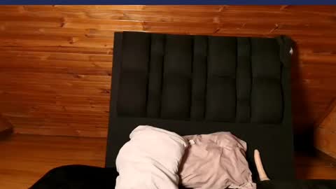 Snapshot of thiago_n_sam chatting on 10-15-25, 06:46 thiago_n_sam online show from 10-15-25, 06:46