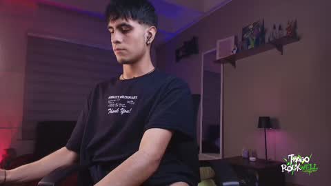 Snapshot of thiago_rockwell chatting on 02-24-25, 06:05 Thiago online show from 02-24-25, 06:05