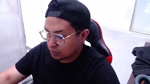 Snapshot of thiagofatwood chatting on 11-17-25, 08:25 thiagofatwood online show from 11-17-25, 08:25