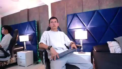T H I A G O online show from 06-30-26, 04:02