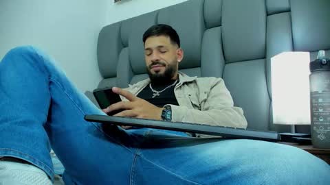 Thia Gomez online show from 03-13-26, 07:53