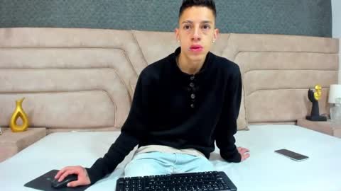 Thiago   online show from 07-27-26, 12:23