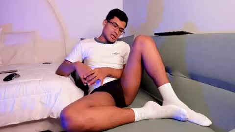 thiagovega_ online show from 07-05-26, 04:19