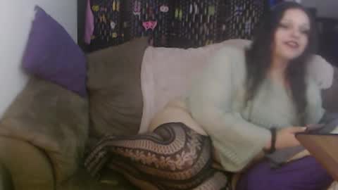 Snapshot of thiccfemme chatting on 10-25-25, 03:47 ThiccFemme online show from 10-25-25, 03:47