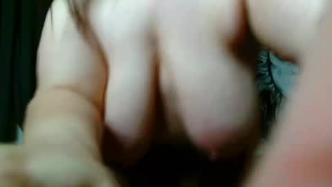 Snapshot of thichslutx chatting on 01-05-25, 03:34 Maria online show from 01-05-25, 03:34