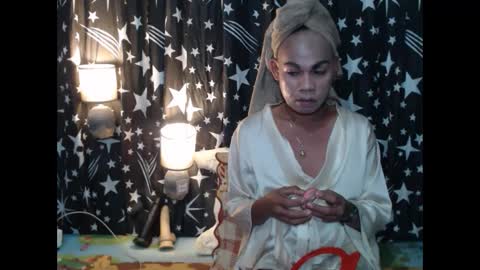 Snapshot of thick_bigcock13 chatting on 12-19-24, 10:13 gil online show from 12-19-24, 10:13