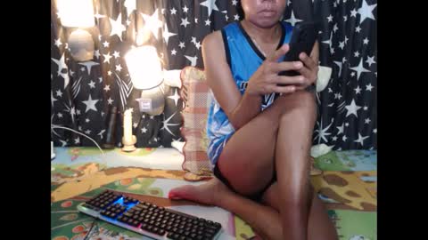 Snapshot of thick_bigcock13 chatting on 12-24-24, 03:38 gil online show from 12-24-24, 03:38