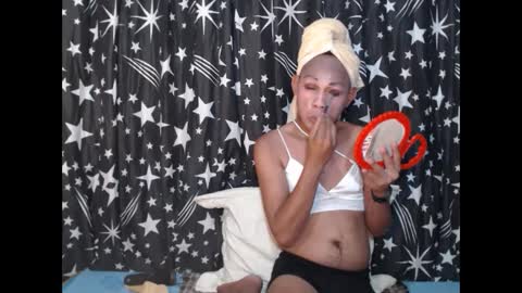 Snapshot of thick_bigcock13 chatting on 01-27-25, 05:58 gil online show from 01-27-25, 05:58