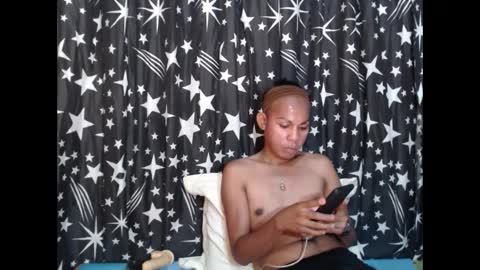 Snapshot of thick_bigcock13 chatting on 02-13-25, 05:26 gil online show from 02-13-25, 05:26