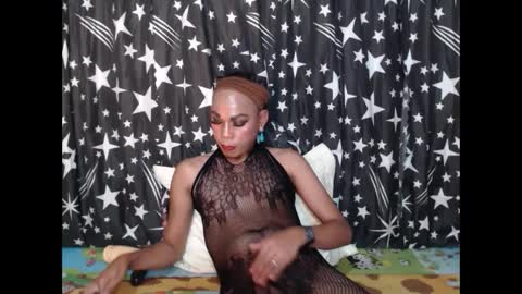Snapshot of thick_bigcock13 chatting on 02-15-25, 04:12 gil online show from 02-15-25, 04:12